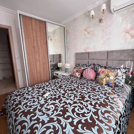 Sweet 6 2 Bedroom Apartment *
